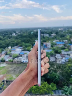 Samsung Galaxy A22 5G 128 GB White