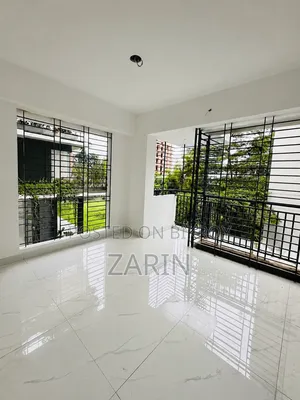 5bdrm Apartment in Bashundhara City for sale