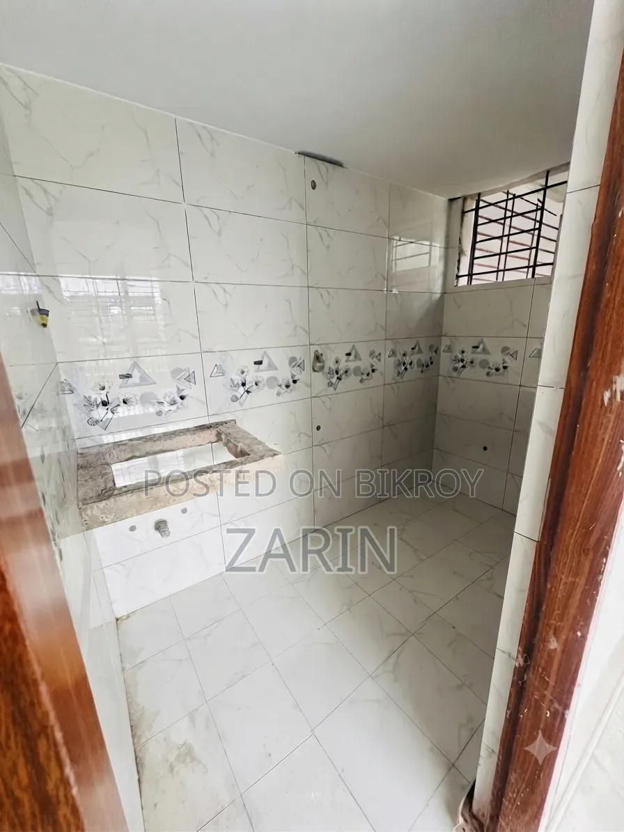 5bdrm Apartment in Bashundhara City for sale