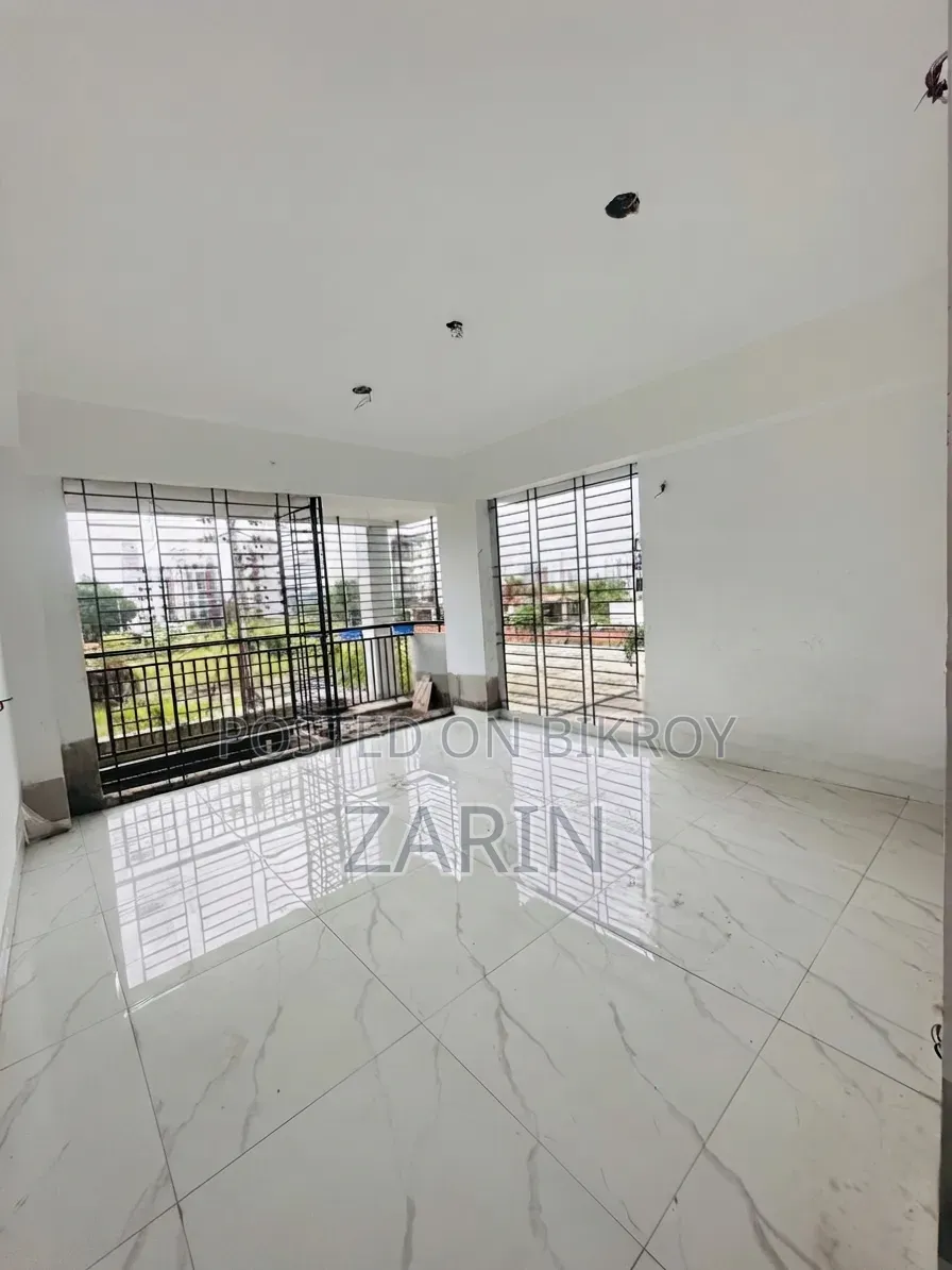 5bdrm Apartment in Bashundhara City for sale