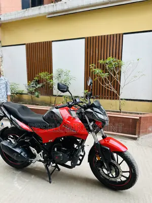 Hero Thriller 160R 2023 Red