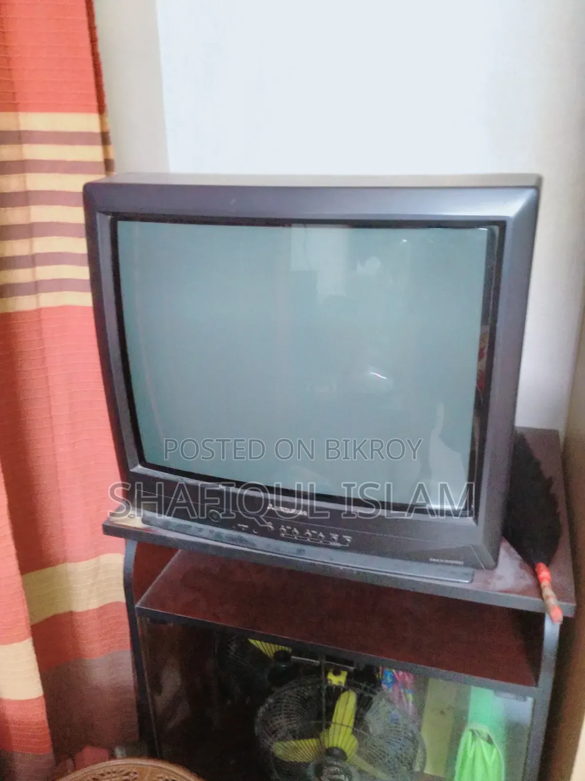 Mitsubishi Old Box TV