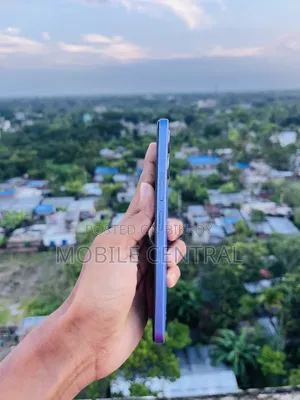 Vivo Y17s 128 GB Blue