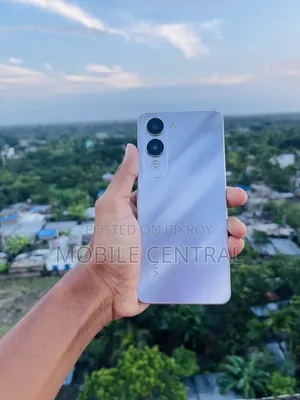 Vivo Y04 64 GB Silver