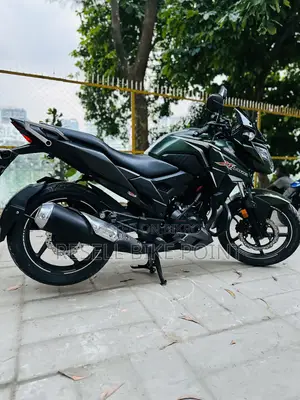 Honda X-Blade 160 2022 Green
