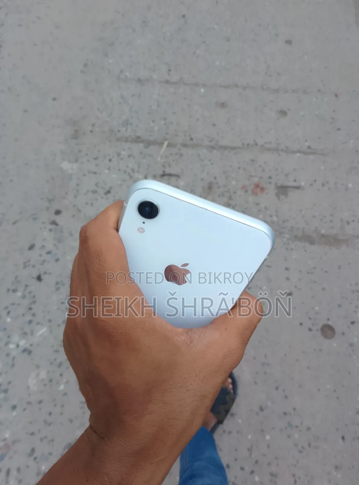Apple iPhone XR 64 GB White