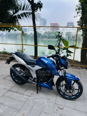TVS Apache 160 4V 2020 Blue