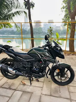 Honda X-Blade 160 2022 Green