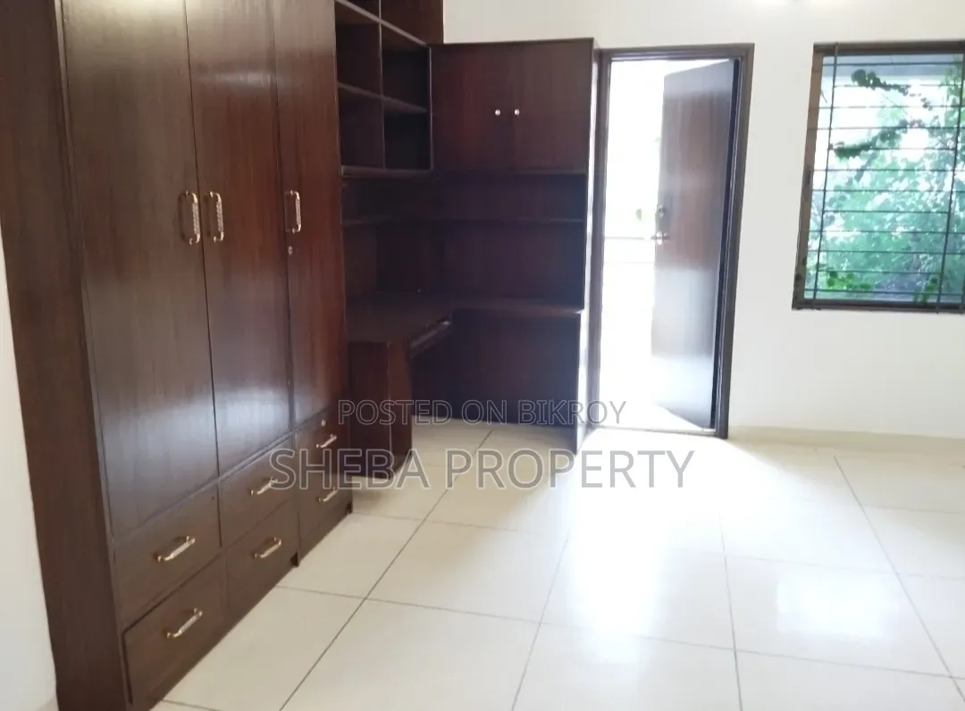 4bdrm Apartment in Ridges, Gulshan for sale