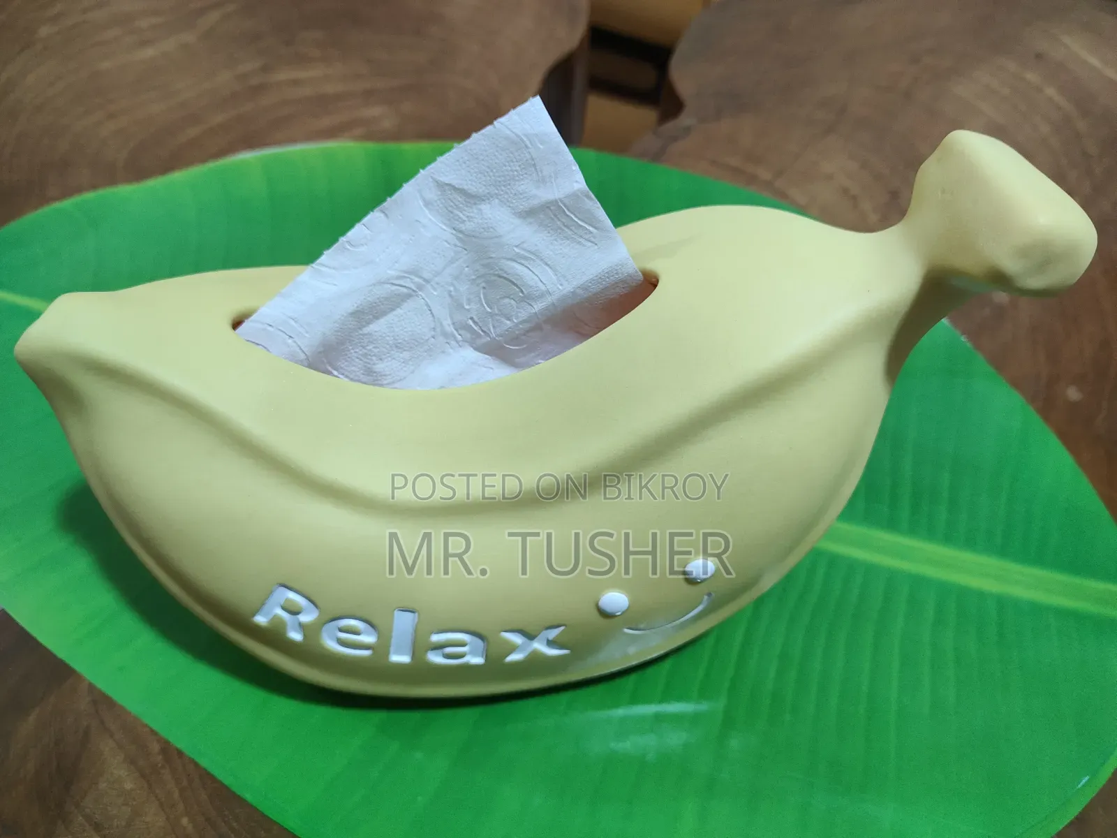 Banana Tissue Holder