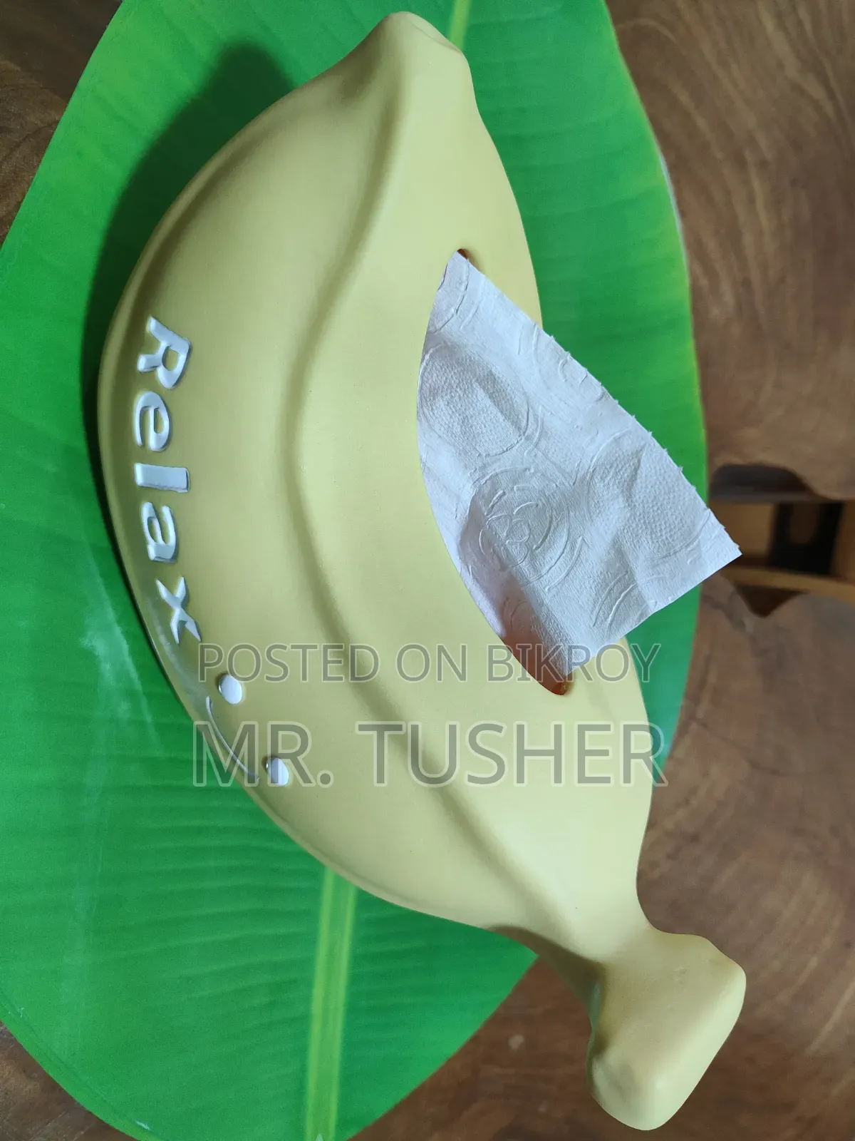 Banana Tissue Holder