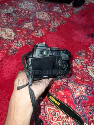 DSLR Camera Sall Post‌