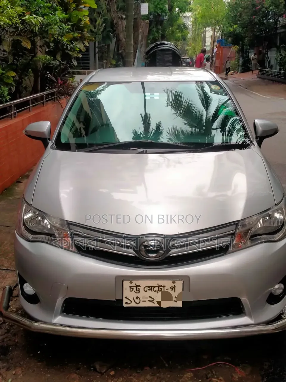 Toyota Axio 2012 Gold