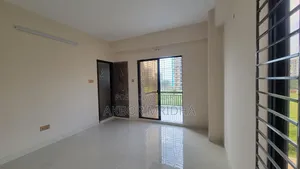 Mini Flat in Aftabnagar, Dhaka for sale