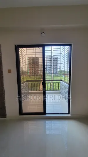 Mini Flat in Aftabnagar, Dhaka for sale