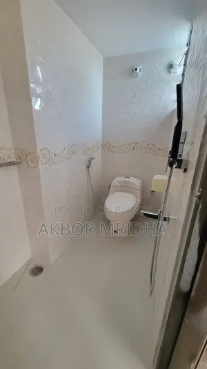 Mini Flat in Aftabnagar, Dhaka for sale
