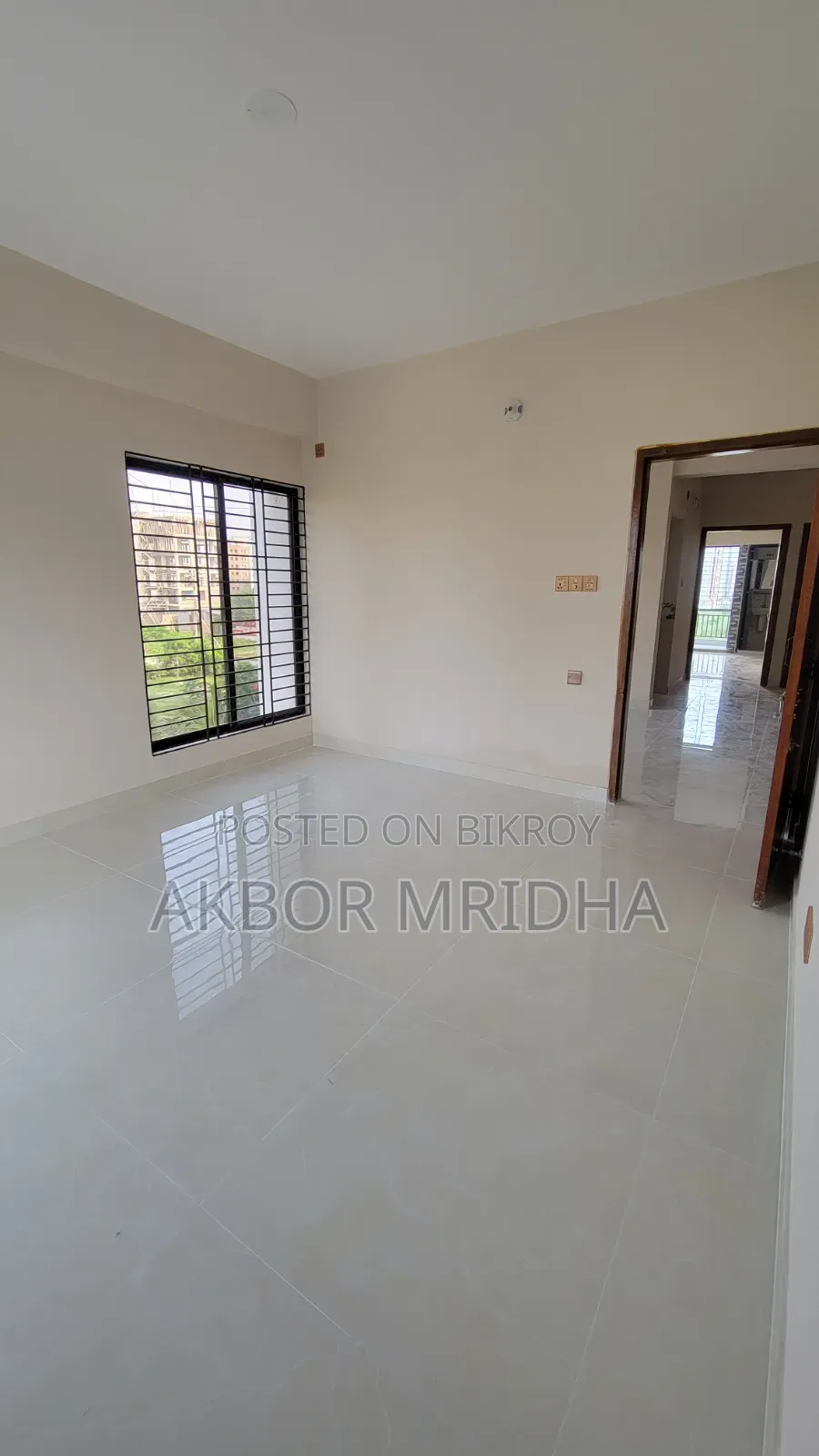 Mini Flat in Aftabnagar, Dhaka for sale