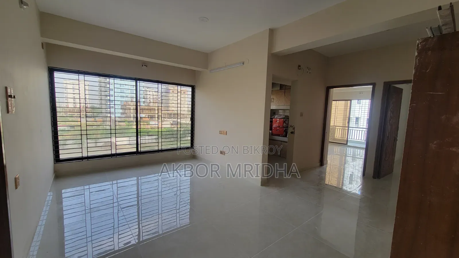 Mini Flat in Aftabnagar, Dhaka for sale
