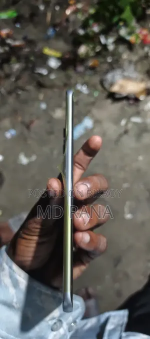 ইনফিনিক্স হট ৬০ প্রো+ ১২৮ জিবি সিলভার