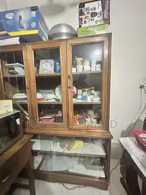 সেগুন কাঠৈর সোকেস