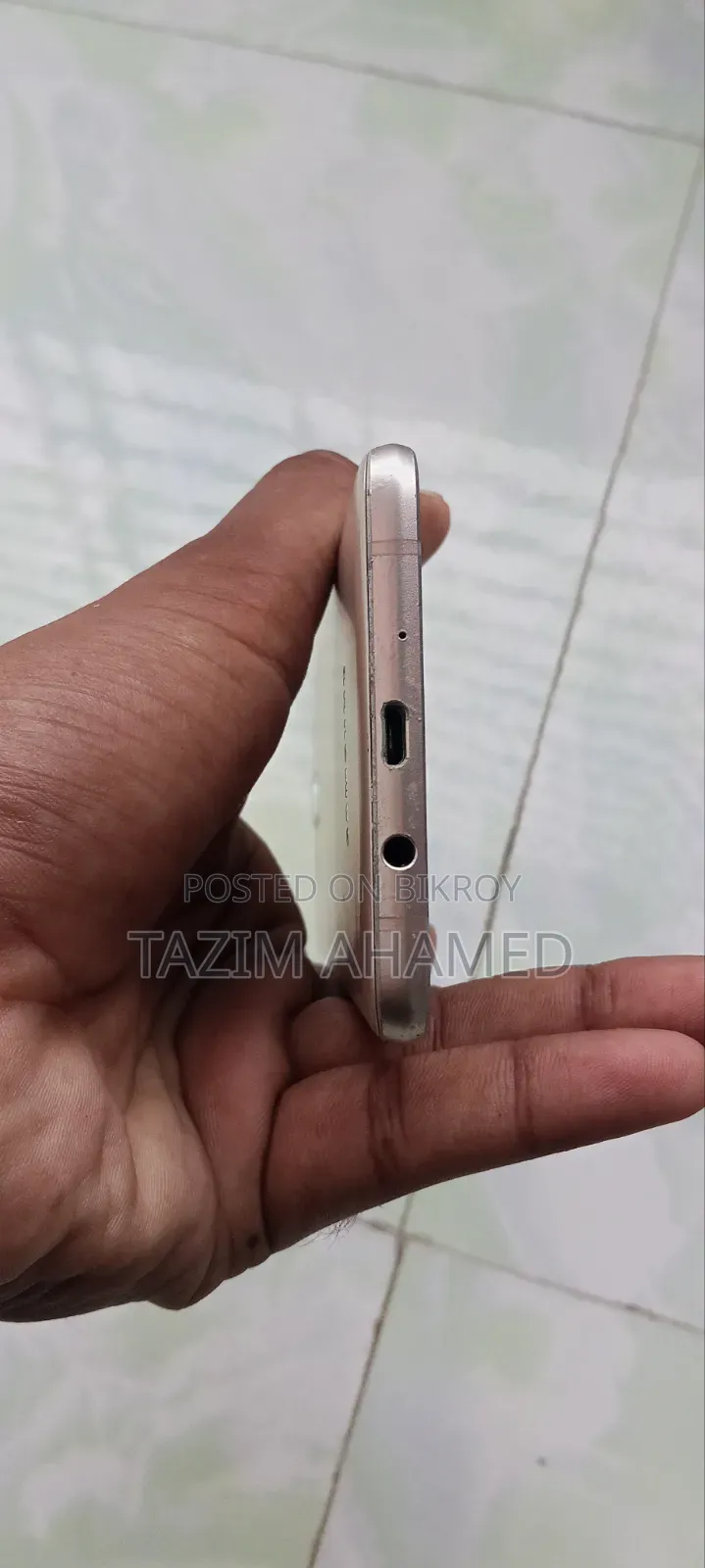 Samsung Galaxy J7 16 GB Rose Gold
