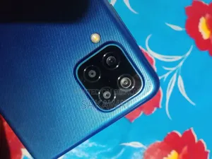 Samsung A12