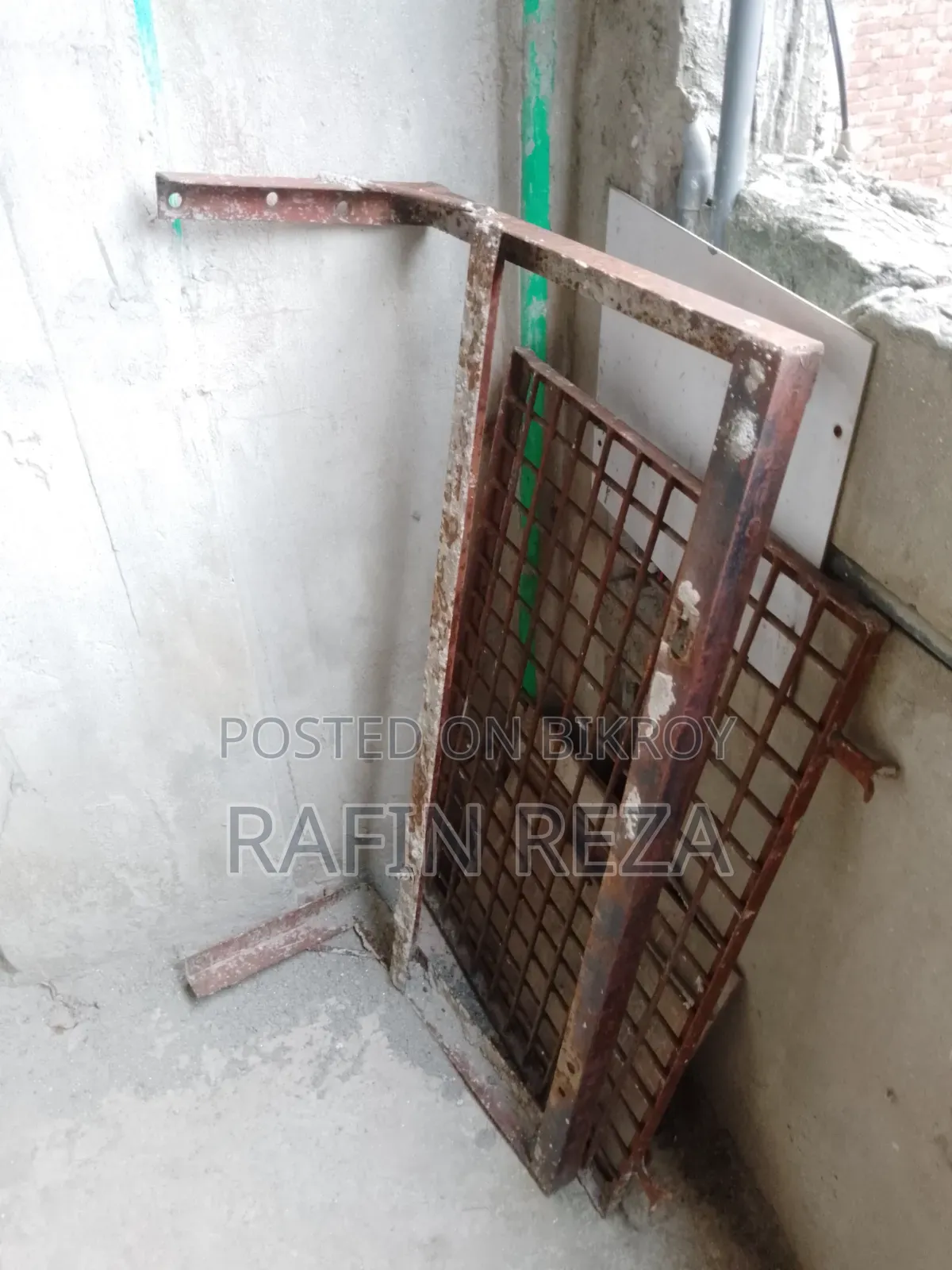 AC Outdoor Stand