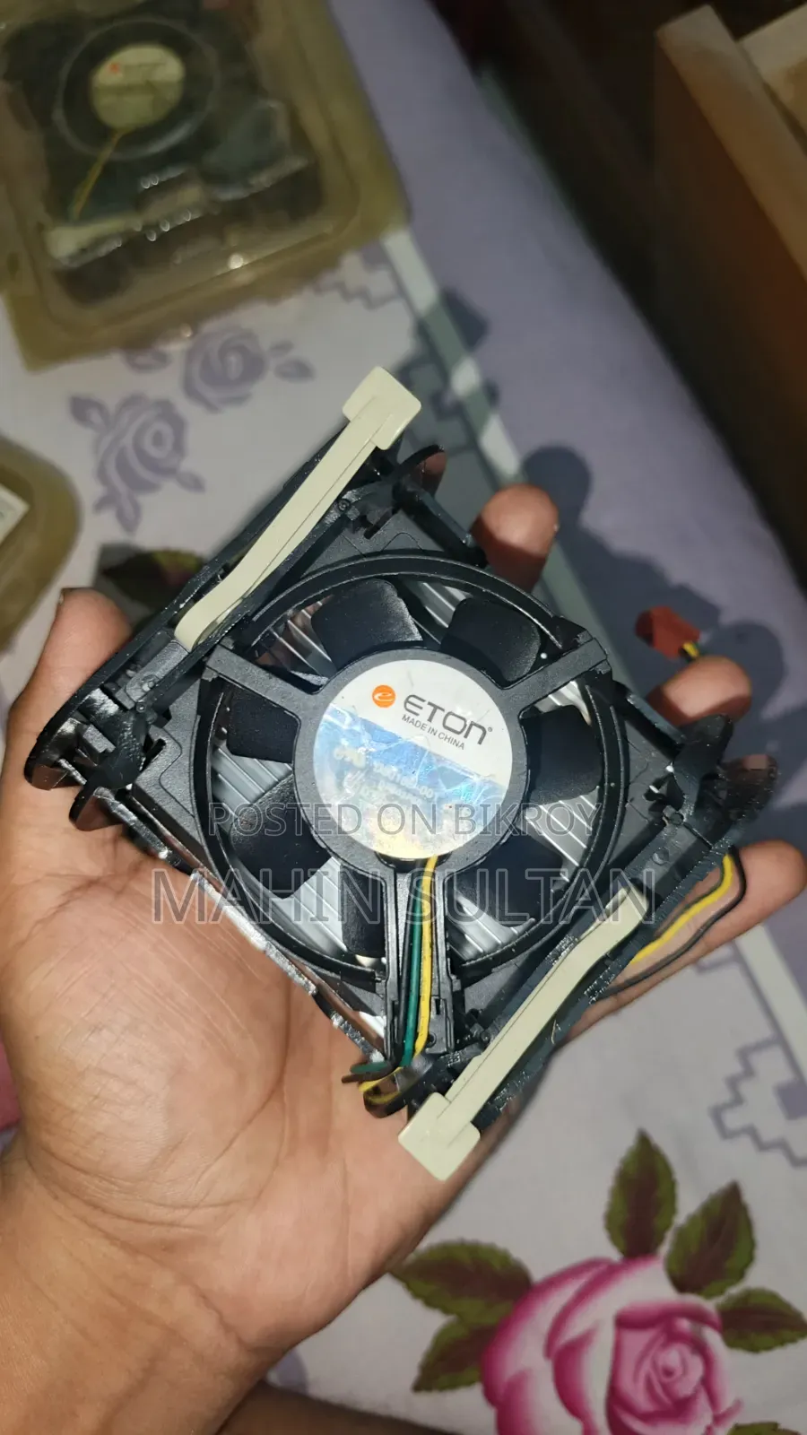 Intel OEM Stock CPU Heatsink & Cooling Fan Manufactured by Delta