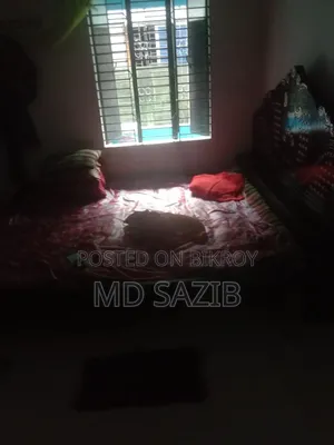 একটি খাট ১০০% ওকে