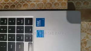 Laptop Samsung Galaxy Book4 16GB Intel Core i7 SSD 500GB