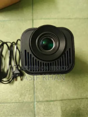 UNIT HY320 Mini Projector