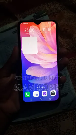 Vivo Y19 128 GB Gold