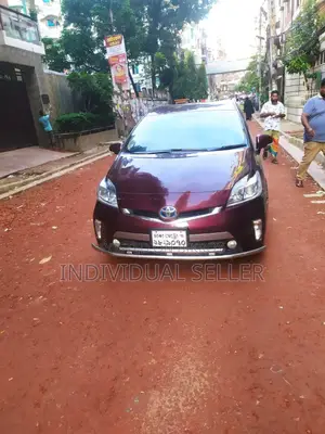 Toyota Prius 2015 Maroon