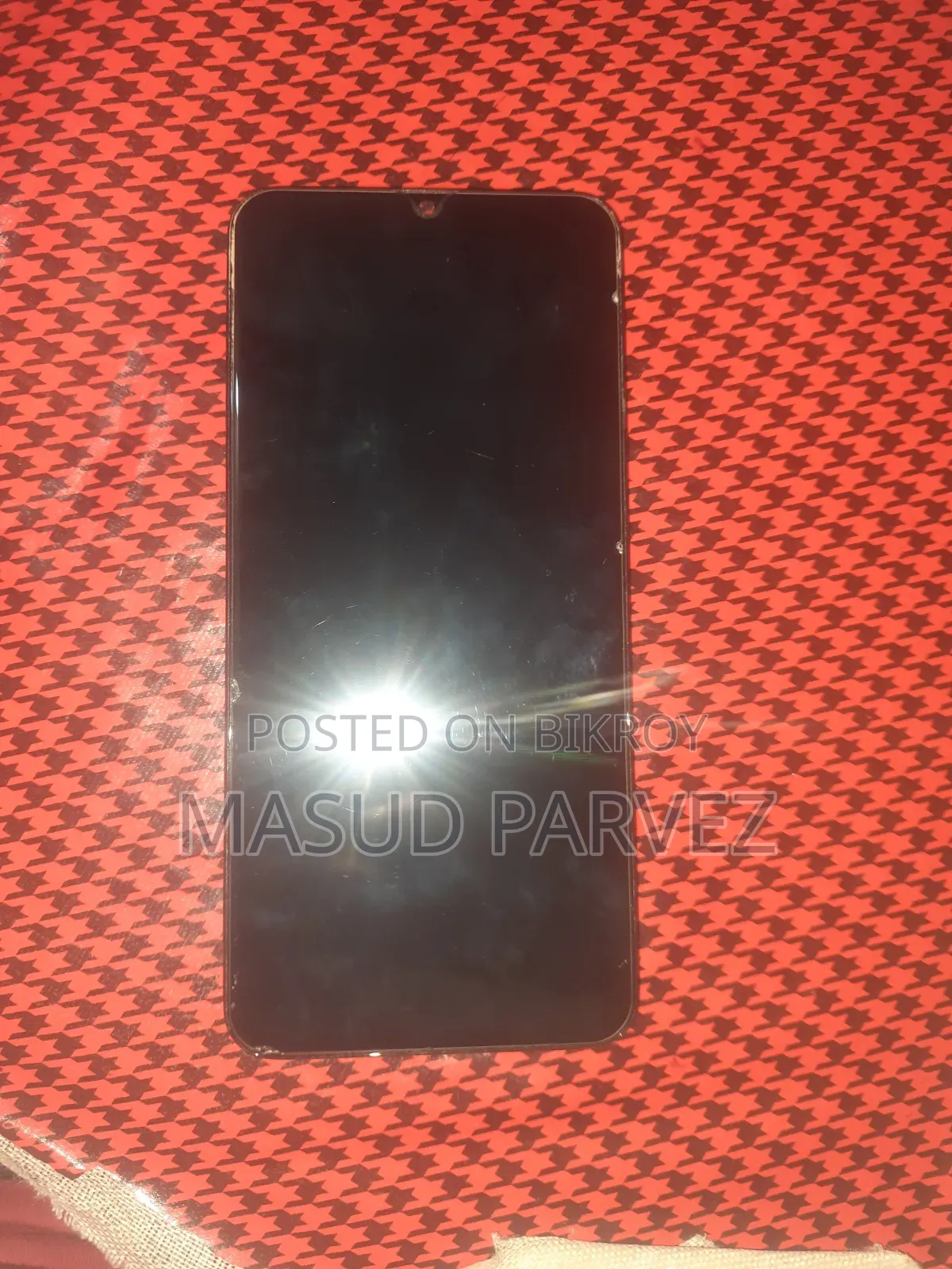Samsung Galaxy A30 Super AMOLED Display