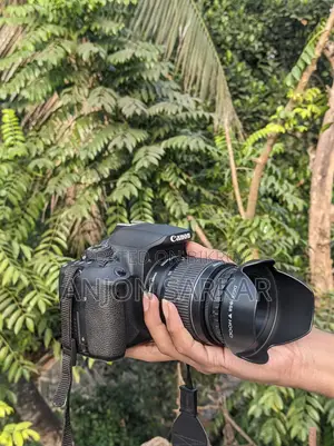 Canon 700D