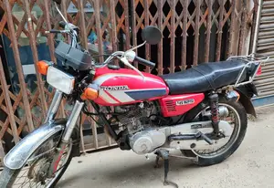 Honda 2003 Red