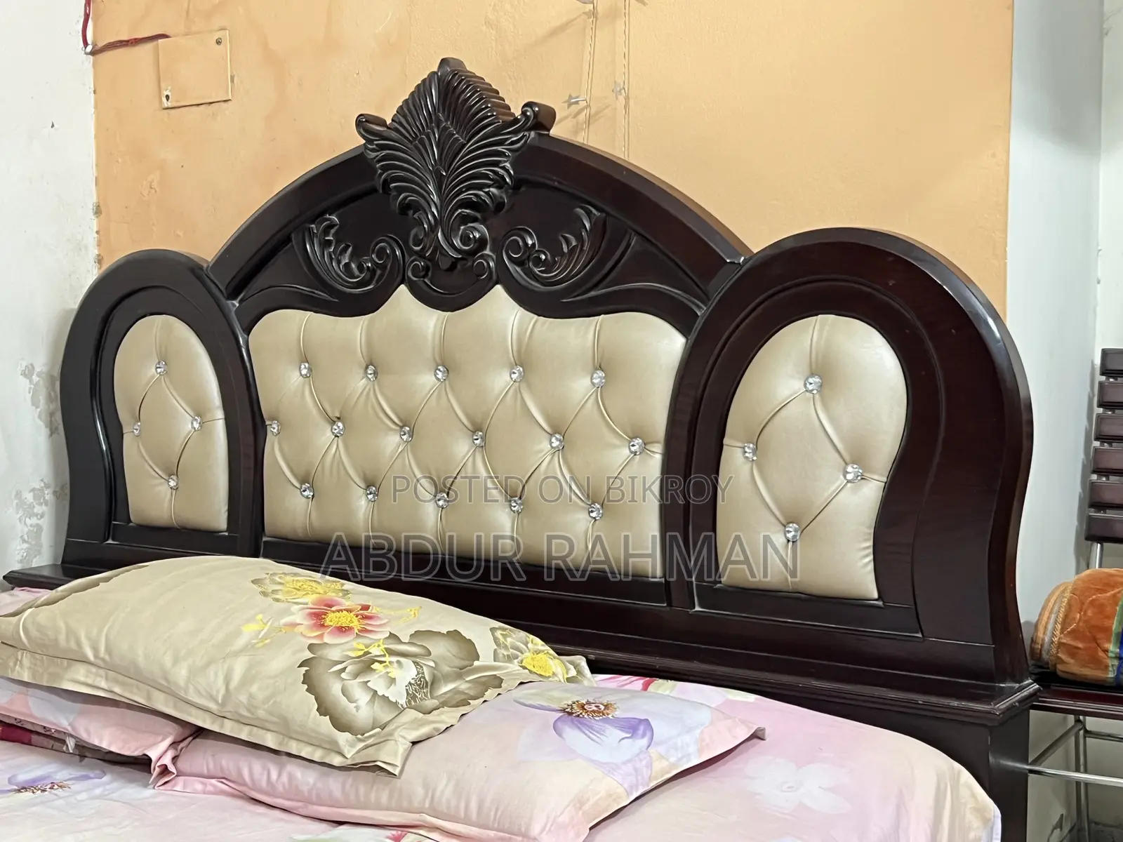 একটি চমৎকার খাট
