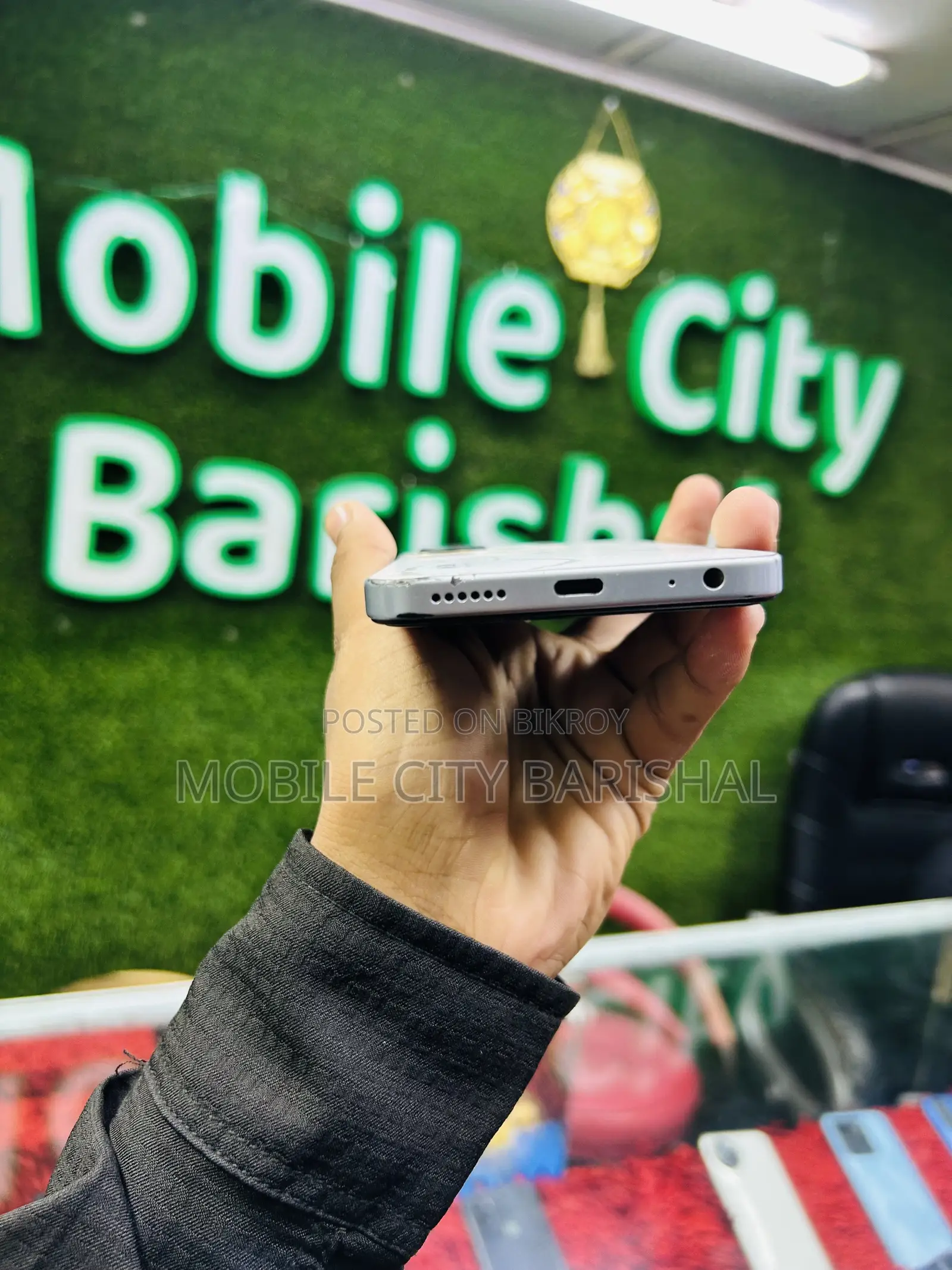Itel A80 128 GB White