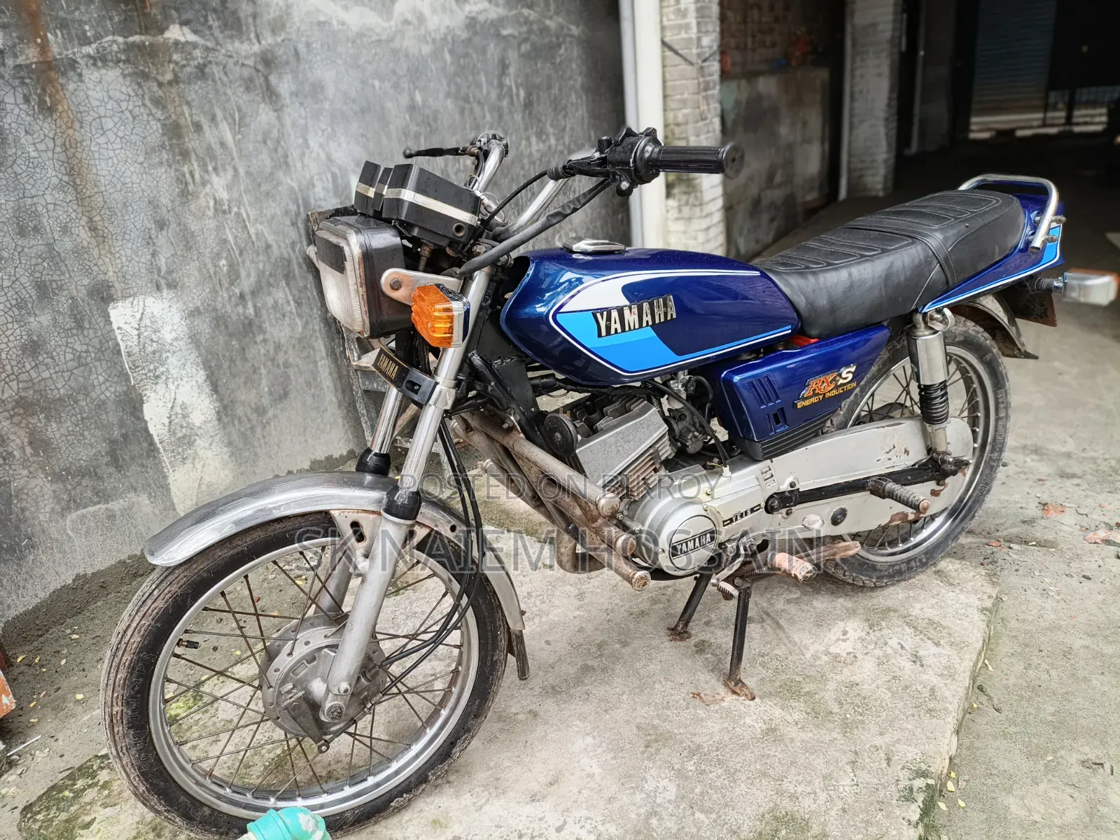 Yamaha 1999 Blue