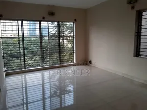 4bdrm Apartment in Gulshan for rent