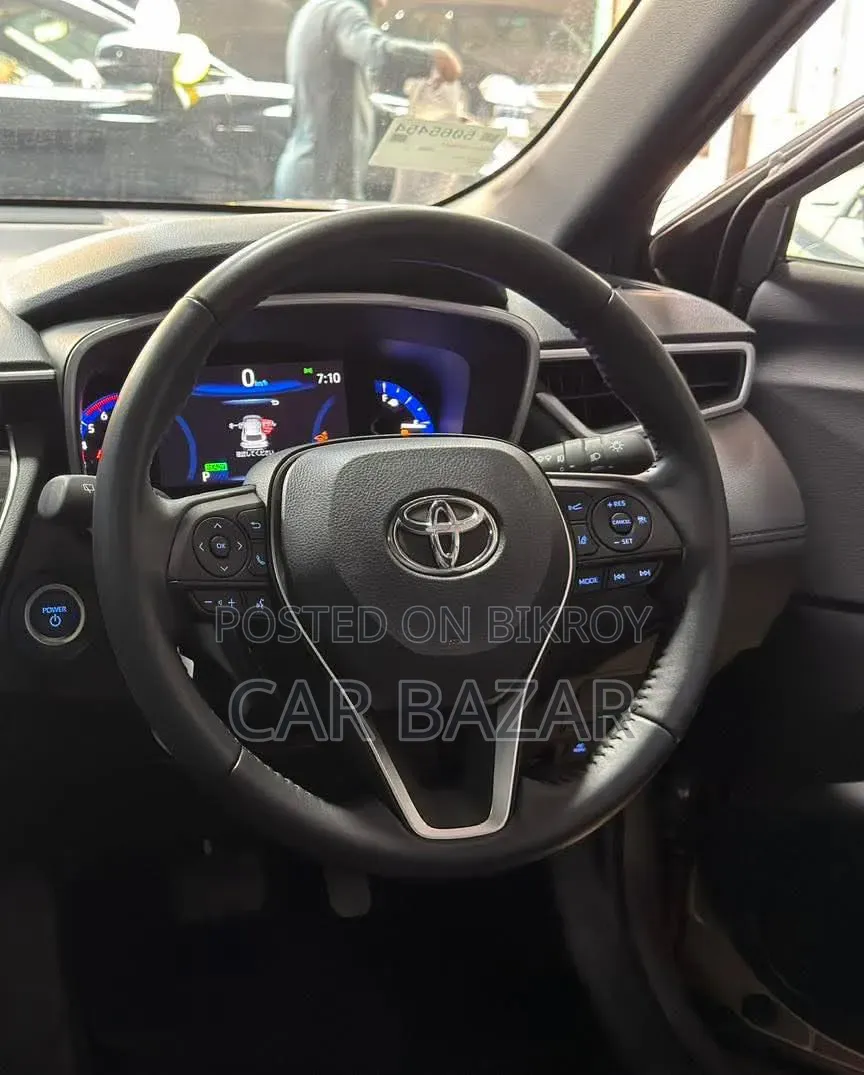 Toyota Corolla Cross 1.8 Hybrid FWD 2022 Brown