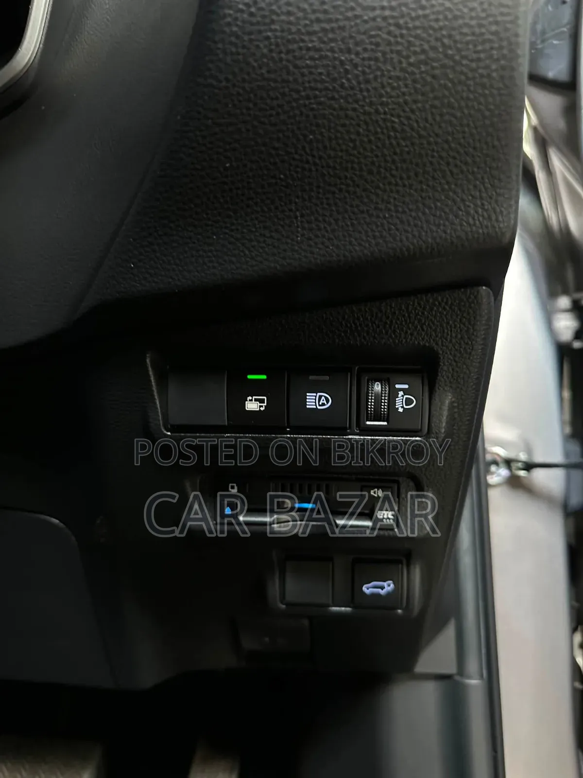 Toyota Corolla Cross 1.8 Hybrid FWD 2022 Brown