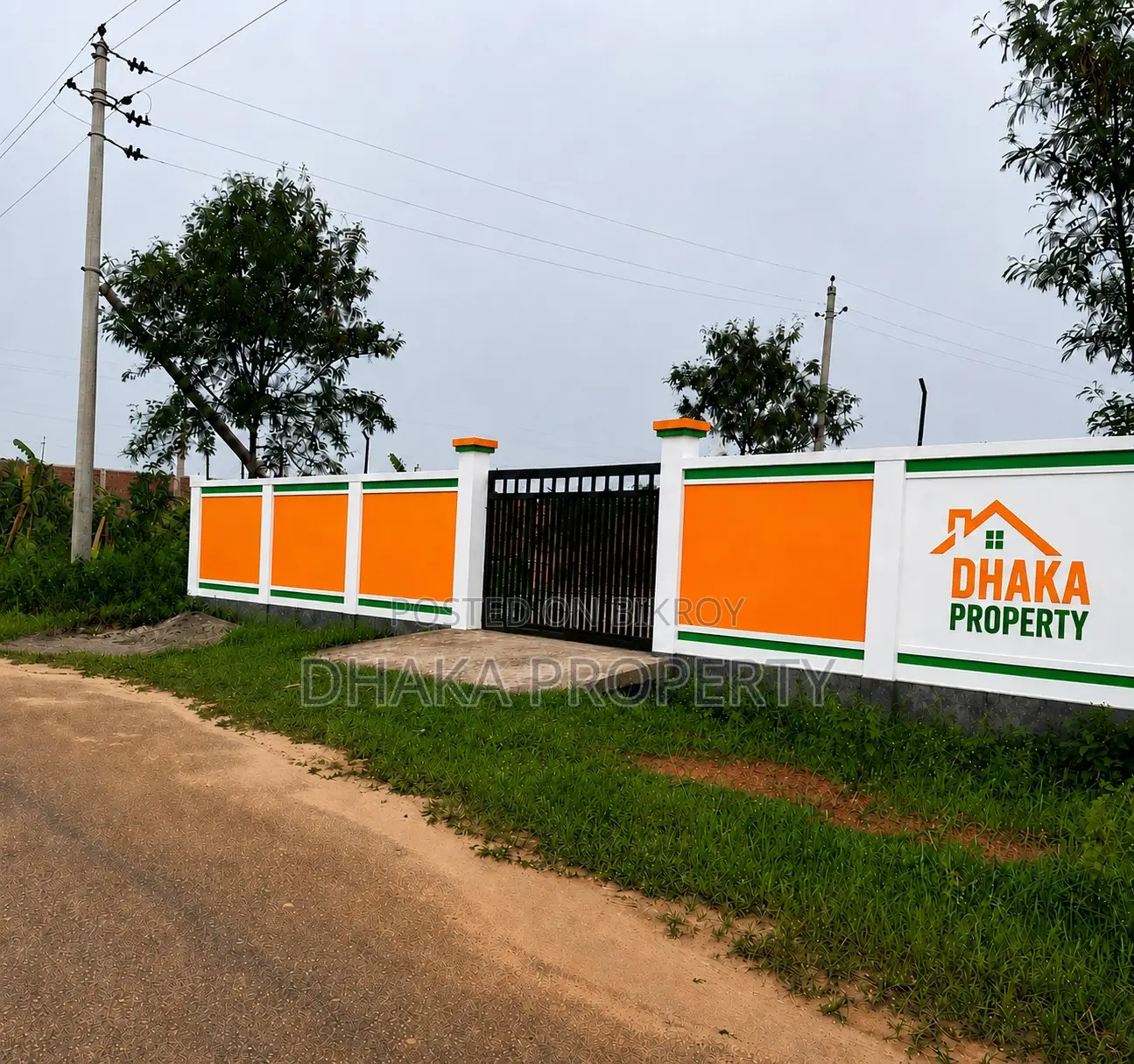 30ft Road 5 Katha Lake Park South at Sector-11