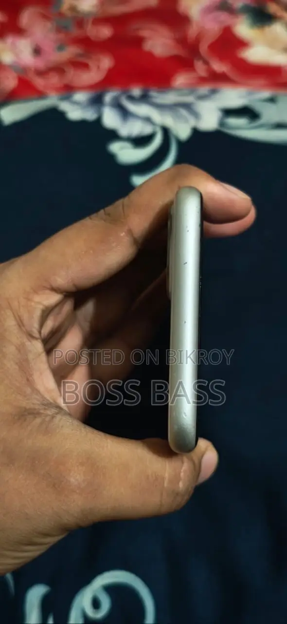 Apple iPhone 11 64 GB White