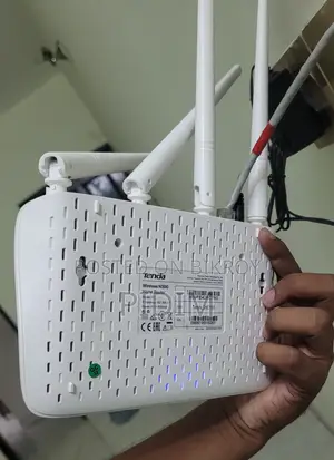 Tenda F6 N300 Router