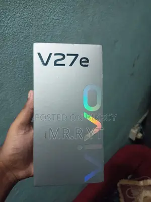 Vivo V27e 256 GB Blue
