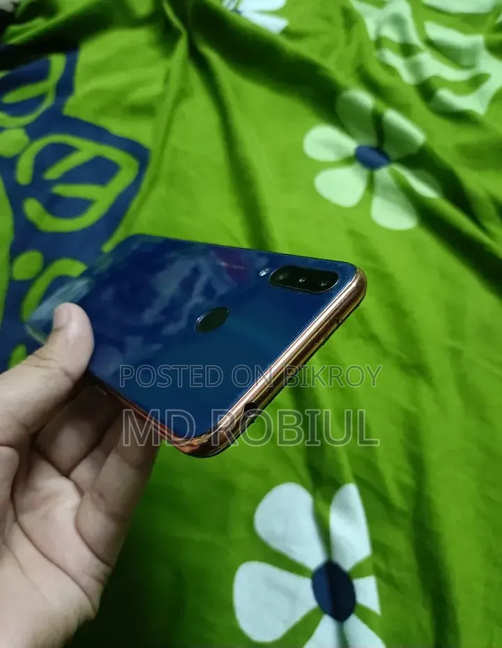 Symphony Z30 Pro 64 GB Blue