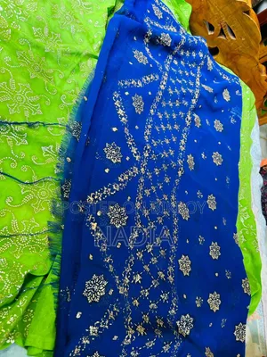 পুরোনো শাড়ি
