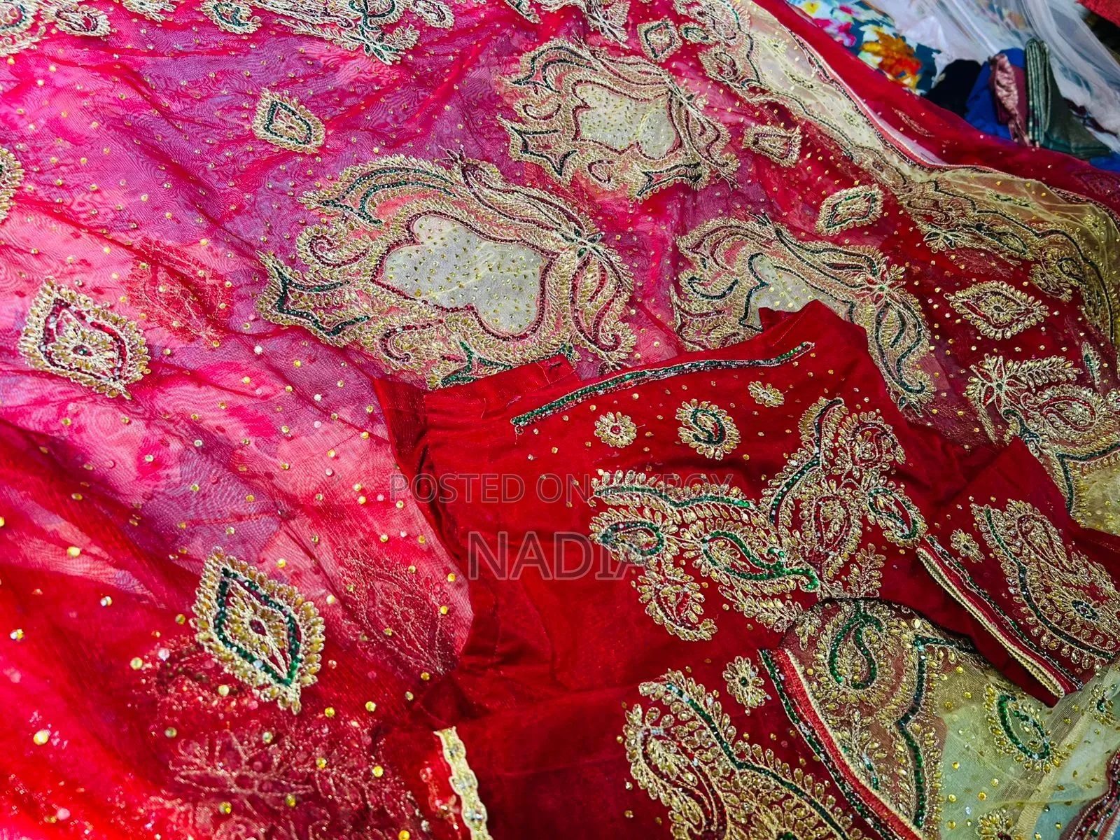 পুরোনো শাড়ি