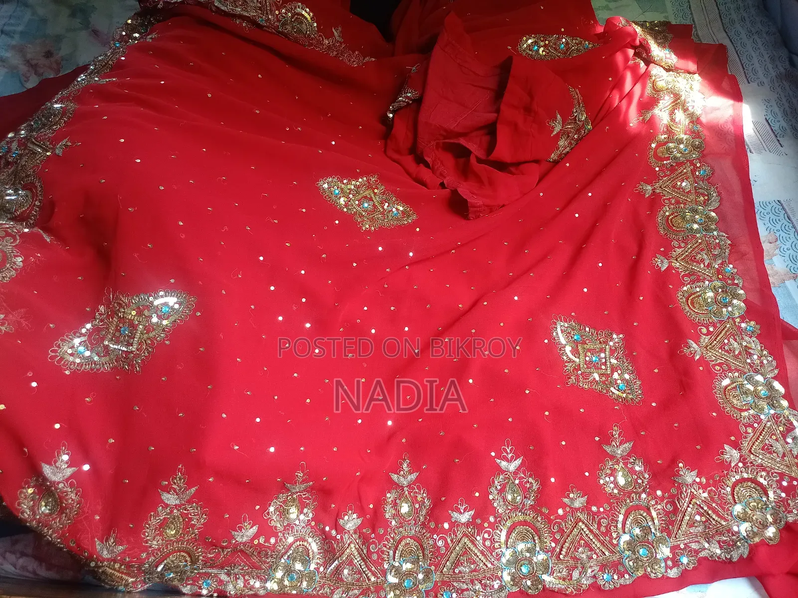 পুরোনো শাড়ি